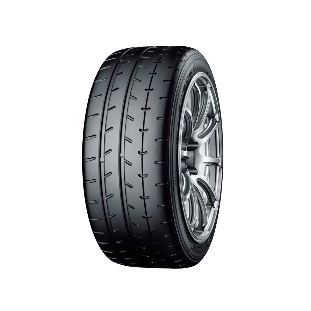 Pneu Yokohama 215/45R17 91W Advan A052
