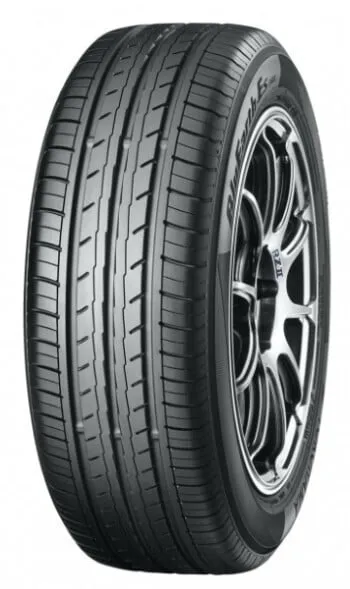 Pneu YOKOHAMA BLUEARTH-ES ES32 215/55R17 94V